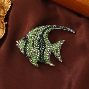 Green Rhinestone Tropical Fish Brooch – Sparkling Crystal Fish Pin